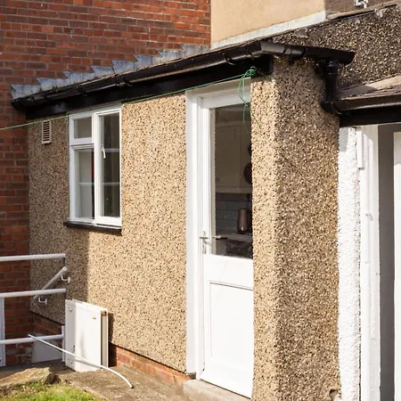 בית נופש Half Moon House - Timeless Charm With Sea Views סקארבורו