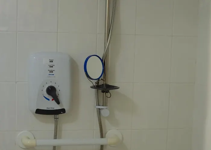 Nyaraló Half Moon House - Timeless Charm With Sea Views *